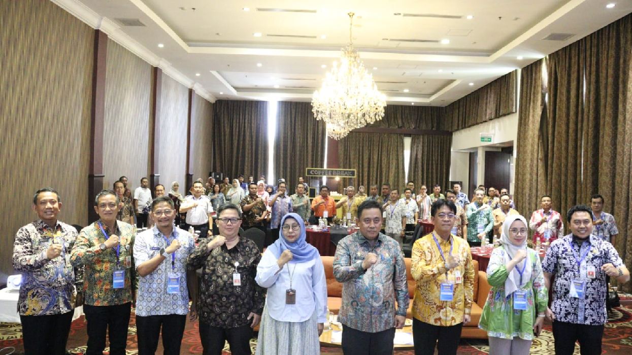 Pj Bupati Bekasi Sebut Barang Milik Daerah Harus Dikelola Secara Efektif 1 Pj.Bupati Bekasi saat sosialisasi Permendagri di Holtel Javapalace, Cikarang, Kamis 31/10