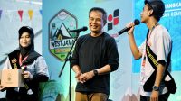 Bey Machmudin Dilantik sebagai Deputi di Kementerian Sekretariat Negara Bey Machmudin Dilantik sebagai Deputi di Kementerian Sekretariat Negara