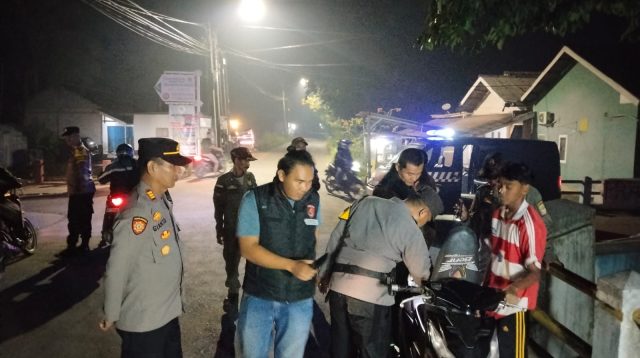 Kapolsek Sukatani Pimpin Operasi Kejahatan Jalanan dan Patroli Biru Kewilayahan