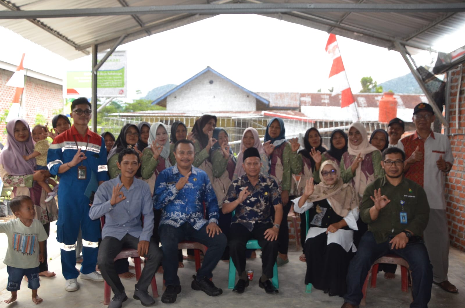 SOSIALISASI DAN AKTIVASI DESA BERDIKARI BERSAMAA DENGAN MITRA BINAAN PT PERTAMINA EP PENDOPO FIELD