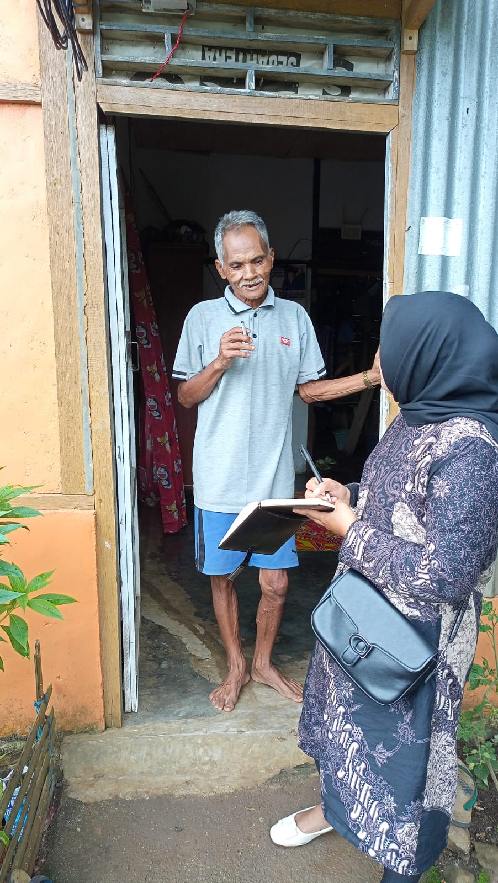 Untuk BLT Tepat Sasaran Pemdes Lebong Tambang Turun Langsung Mendata & Mencari Calon Penerima&nbsp; Sesuai&nbsp; Kriteria Pusat