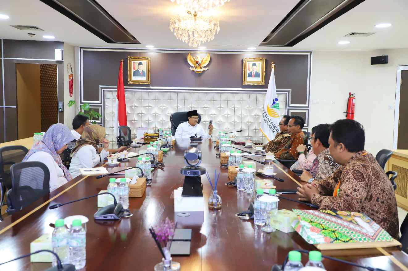 Serikat Media Siber Indonesia&nbsp; Gelar Audiensi dengan Mensos Saifullah Yusuf, ( Rabu 11/12/2024).