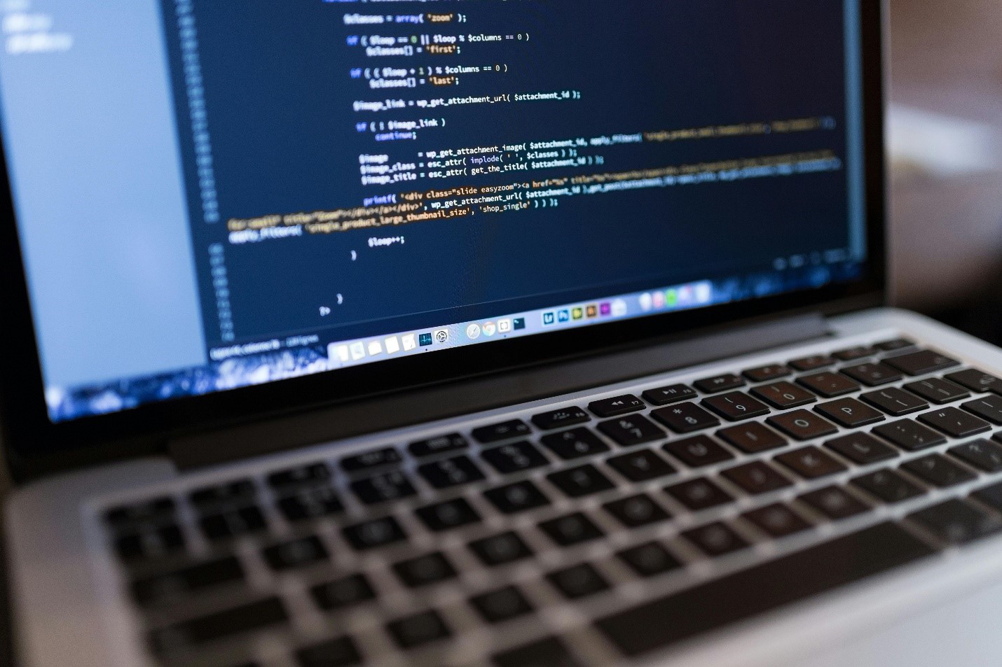 Keunggulan PHP dalam Pengembangan Web Aplikasi: Fleksibilitas dan Skalabilitas