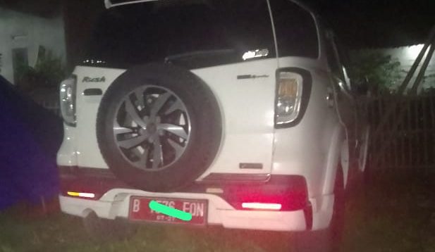 Wow !!! Diduga Sekertaris Kecamatan Tarumajaya Poligami degan Guru SMPN Kedungwaringin