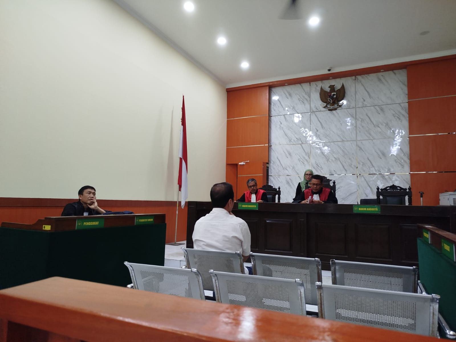 Sidang Utama Pengadilan Negeri Bandung Jatuhkan Vonis 6 Bulan Penjara Kepada Kiki Suherman