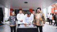 Penjabat Gubernur Jabar Bey Machmudin Tetapkan UMK 2025