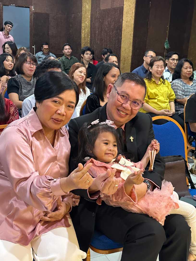 Perayaan Ibadah Natal Penuh Kebahagiaan dirasakan oleh GKKI Jemaat COCC Bandung