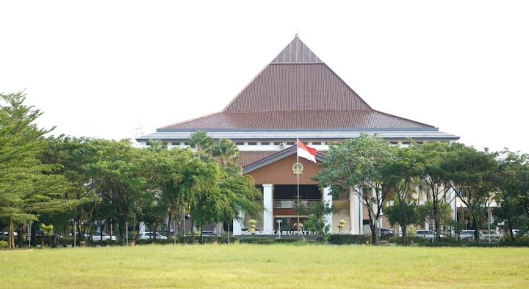 Mbah Geon : “Anggaran APBD 40% Proyek Infrastruktur Harus Tetap Prioritas Amanat UU “