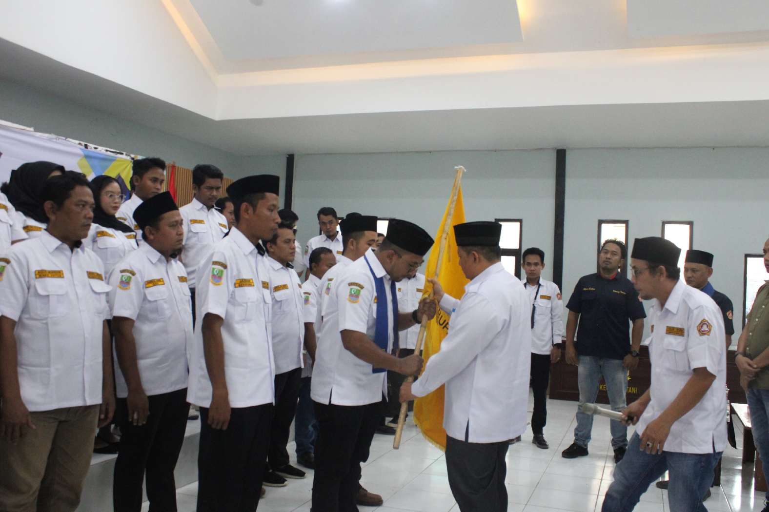 Resmi Dilantik, Pengurus Karang Taruna Kecamatan Sukatani Harus Menjadi Problem Solver