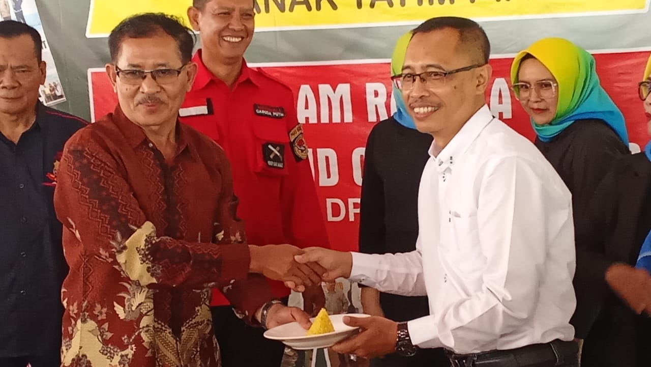 Tabloid cerdas merayakan ulang tahun yang ke 13 di pendopo DPRD kota cimahi
