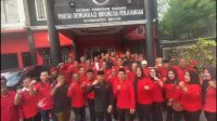 Ade Kuswara Komandoi Kader PDIP Kabupaten Bekasi Tunjukkan Kesetiaan dengan Cap Jempol Darah