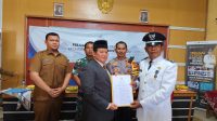 Camat Sukatani Melantik Joko Wasito Sebagai PJ Kepala Desa Banjarsari 