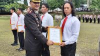 Bentuk Apresiasi Kapolres Lampung Utara,12 Anggota Polri Berprestasi Terima Penghargaan.