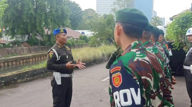 Denma Kostrad Gelar Pengecekan Administrasi Kendaraan untuk Personel Militer dan PNS 