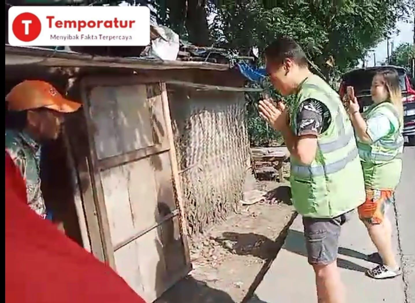 Peranan Media dalam Pemberitaan: Nasib Jamhari yang Memprihatinkan,Dermawan Tergerak Memberikan Bantuan