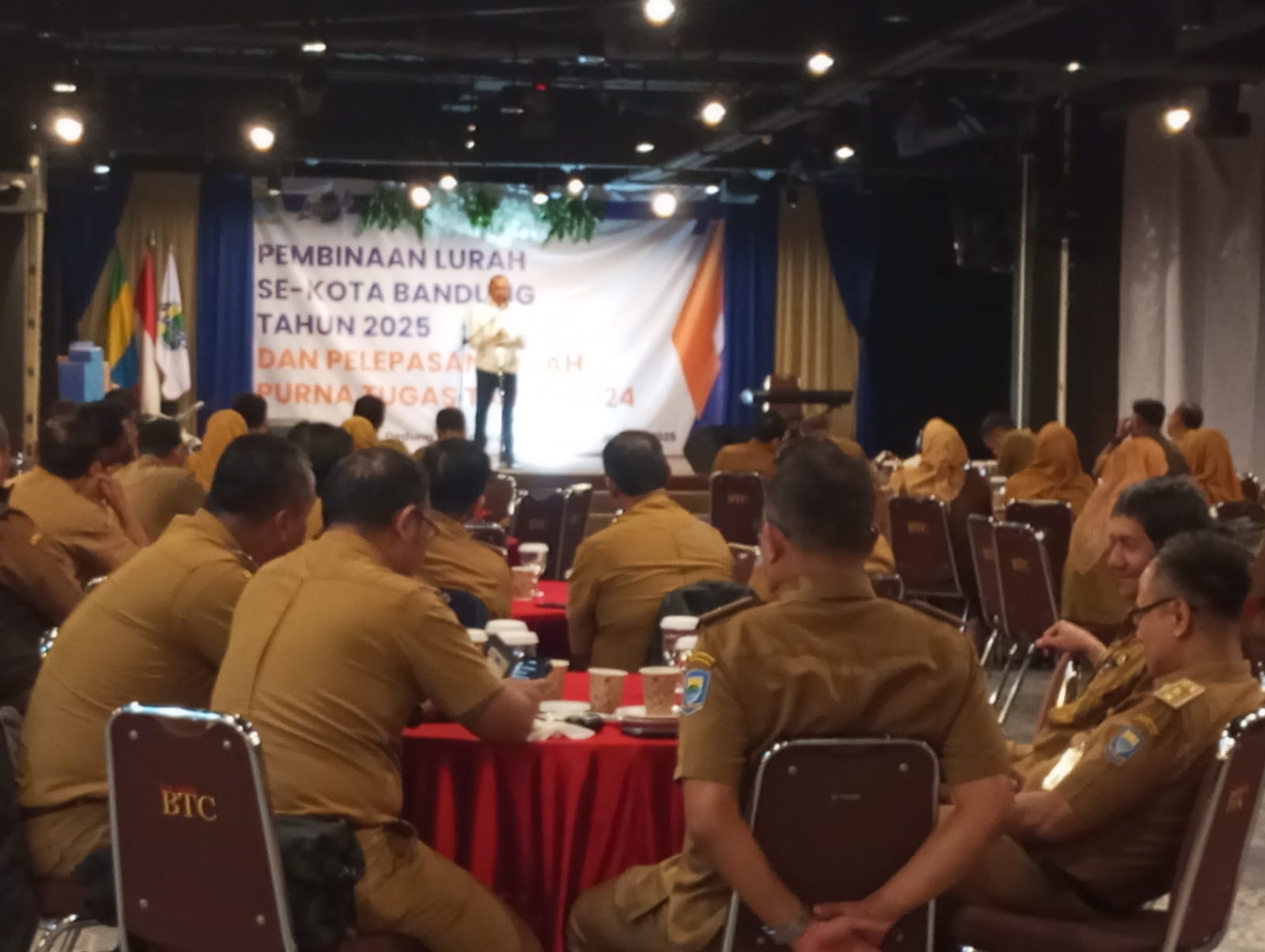 Ketua Forum Lurah Se-Kota Bandung Ikuti Arahan dan Pembinaan Pj. Walikota Bandung