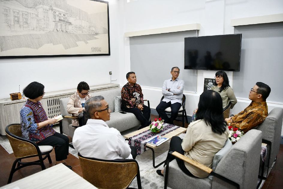 Sekda Jabar Dampingi Menlu dan Wakil Menteri PU _Bahas Perbaikan Gedung Merdeka dan Museum KAA_