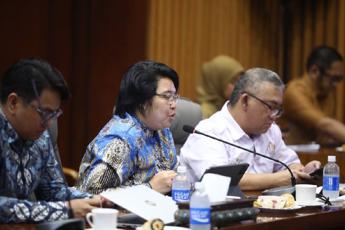 Penjabat Wali Kota Bandung Sambut Kedatangan Presiden Prabowo di Husein Sastranegara