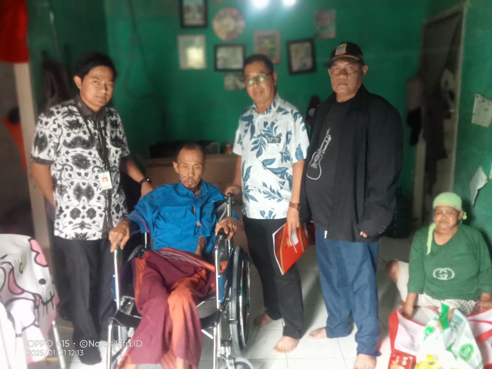 Jamhari Warga Miskin di Kecamatan Cabangbungin yang Sempat Viral, Kembali Mendapatkan Bantuan Kursi Roda