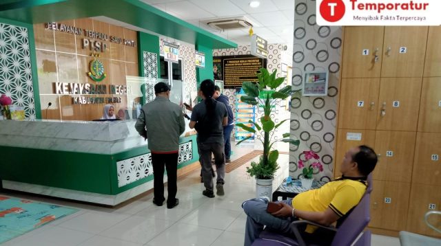 Penyelewengan Bankeu Kades Warga Jaya dilaporkan ke Kejari Cibinong