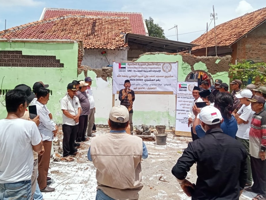 Peletakan Batu Pertama Pembangunan Sarana Ibadah di Kampung Bulak Desa Jayasakti Muaragembong 