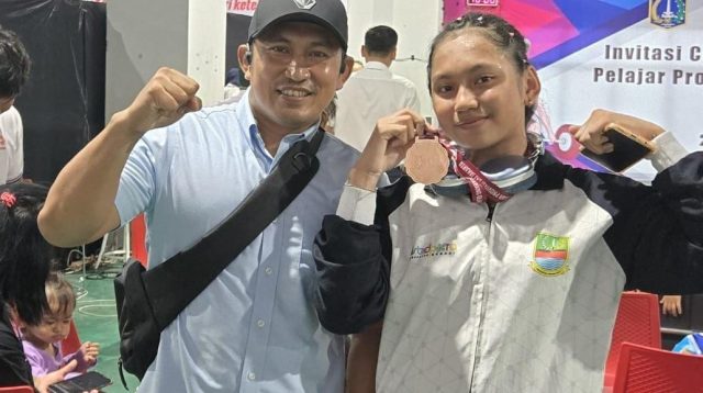 Orang Tua Atlet Keluhkan Kabupaten Bekasi Tidak Ada Venue Latihan Angkat Besi