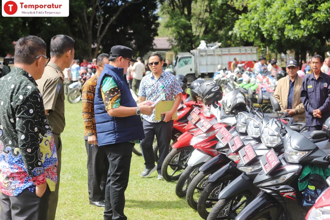 Menjaga Standar Administrasi Pj.Bupati Lampung Barat Cek Langsung Kendaraan Dinas