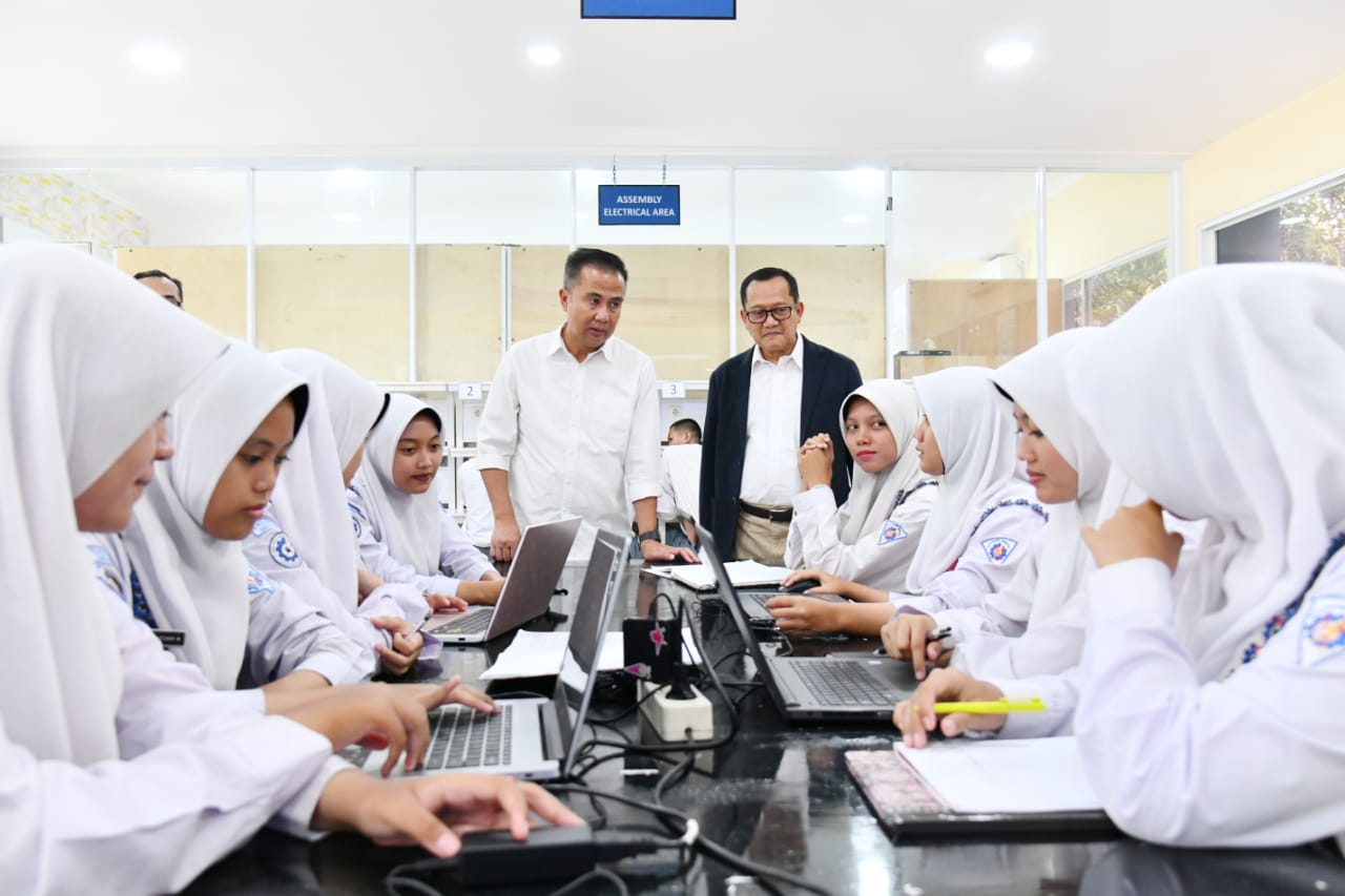 Bey Machmudin: Jaga Iklim Investasi di Jabar Tetap Kondusif