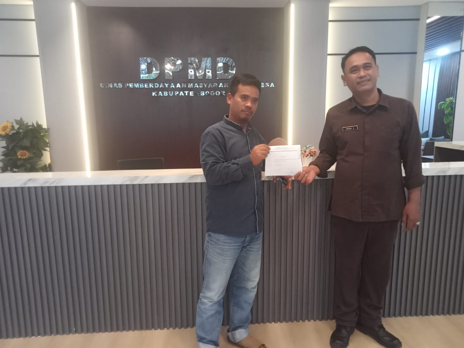 Sejumlah Warga yang Tergabung dalam FMW Laporkan Kades Wargajaya Dugaan Korupsi, Anggaran Samisade 2021 Hingga 2024 ke Inspektorat dan DPMD