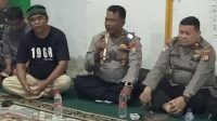 Kabupaten Bekasi – Polres Metro Bekasi menggelar kegiatan Ngopi Kamtibmas bersama warga di Desa Cikarang Kota, Kecamatan Cikarang Utara, pada Jumat malam, 21/2/2025.