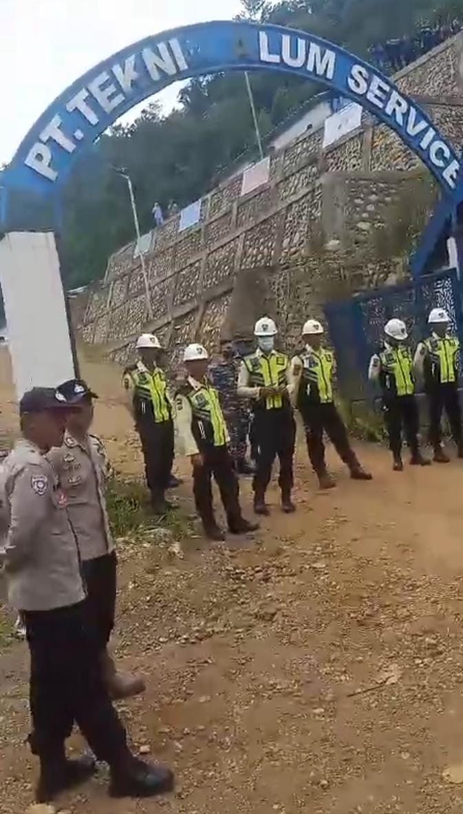 Keruk Nikel di Lahan Tanpa Ganti Rugi, Masyarakat Tiga Desa Blokade PT. TAS