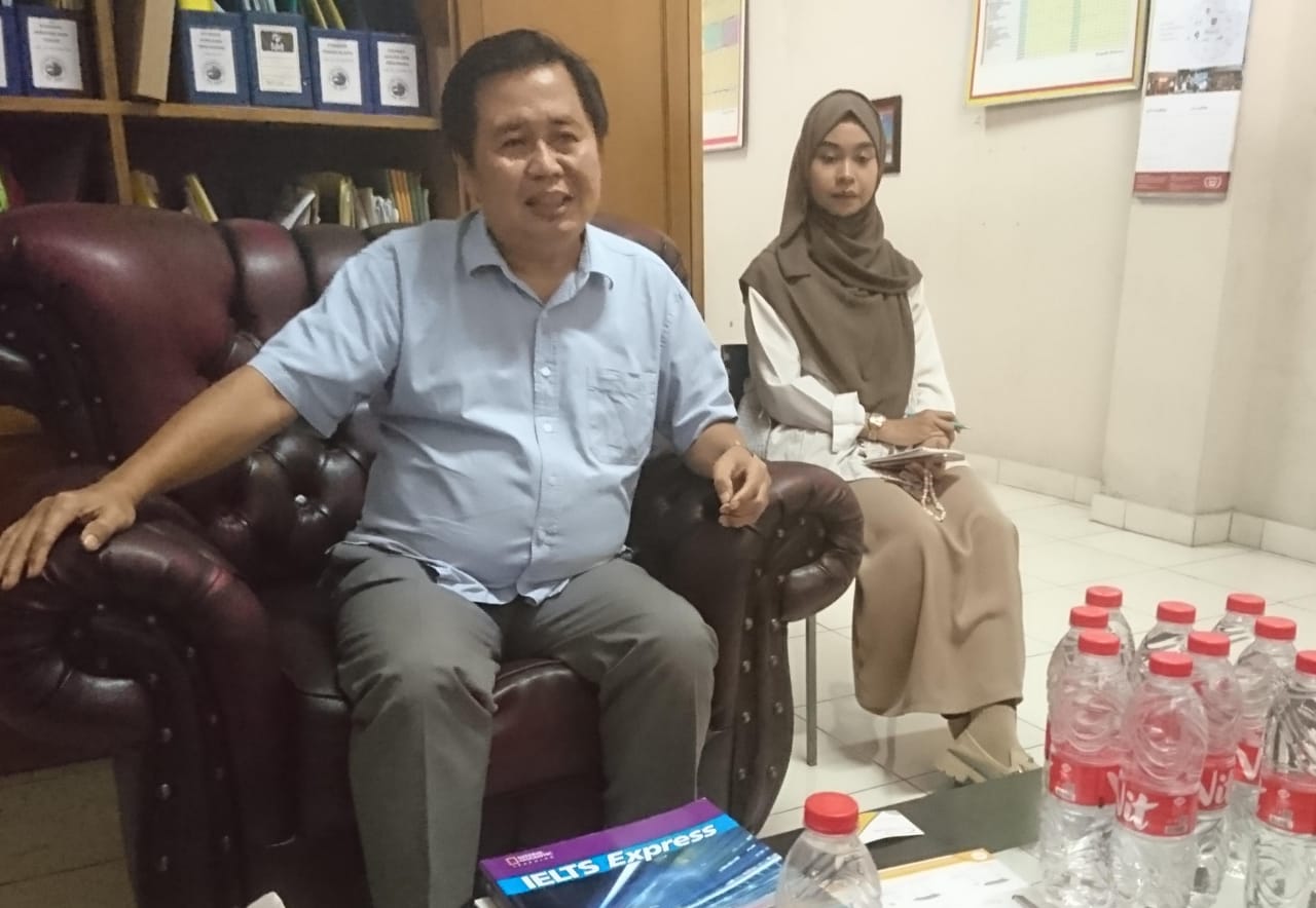 Keterangan foto: Kepala Sekolah Global Persada Mandiri. Drs. Oyong Cahyadi. MM.