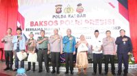 Kapolda Kalbar Laksanakan Baksos Polri Presisi Bersama Mahasiswa, BEM, dan OKP Sambut Ramadan 1446 H 