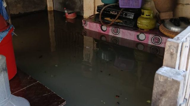 Desa Cikarang Kota Terkena Banjir di Wilayah Pasar Seng Kampung Keramat dan Kampung Cikarang 