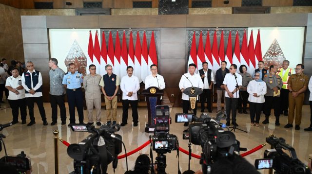 Kemlu Berhasil Pulangkan 400 WNI Terduga Korban TPPO Online Scam dari Myanmar