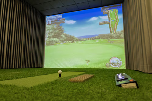 “Awan Eight – Golf”, Golf Simulator Pertama di Bandung, Rasakan Sensasi Main di Lapangan Golf Korea hingga United Kingdom!