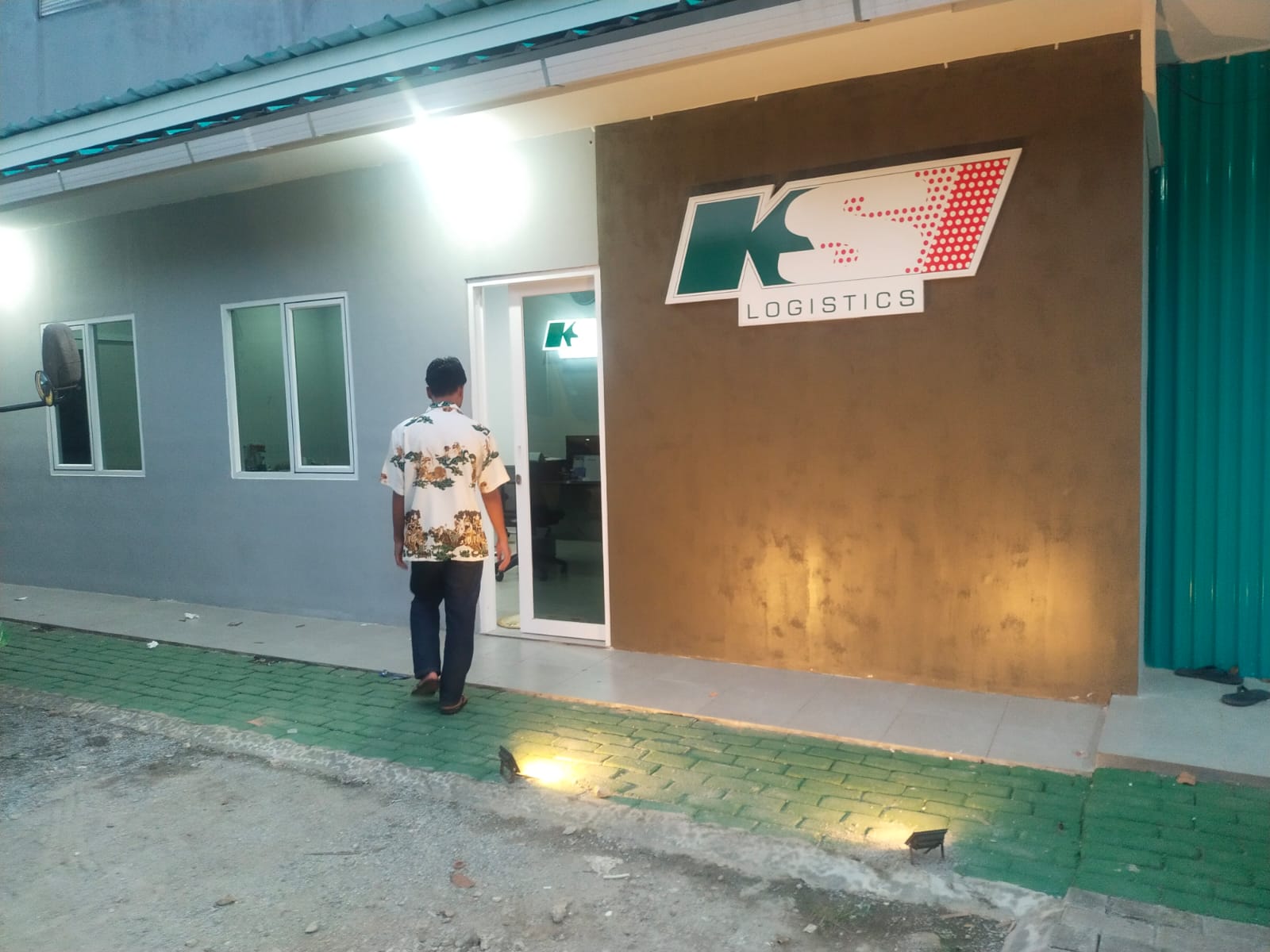 Diduga PT. KSI Logistic Melanggar Regulasi Laksanakan Pembangunan Di Babakan Kota Tangerang