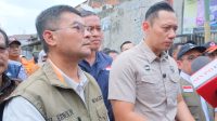 Sambangi Warga Terdampak Banjir di Bekasi, Wagub Erwan Setiawan Pastikan Penanganan Berjalan Baik