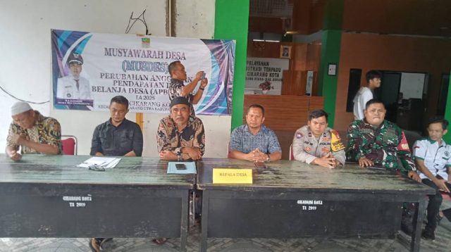 Rapat Musyawarah Desa ( Musdes ) Cikarang kota. kecamatan Cikarang Utara Perubahan Anggaran Pendataan Dan Belanja Desa. ( APBDes )