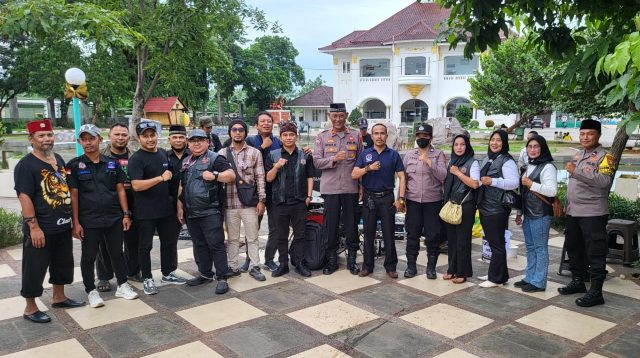 SMSI Kabupaten Bekasi Rayakan HUT ke- 8 di Gedung Juang 45 Sambil Bagi Takjil Bersama Aliansi Ormas Bekasi dan Polsek Tambun