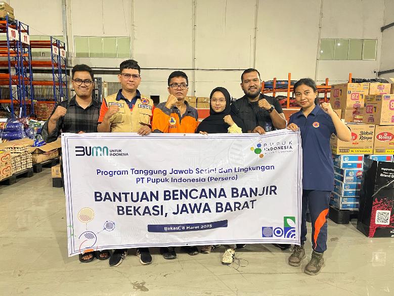 Korban Banjir Bekasi Dapatkan Bantuan Dari Pupuk Indonesia