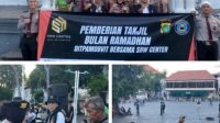 Ditpamobvit Polda Metro Jaya Bersama SHW Center Berbagi Takjil Bulan Ramadhan Ditpamobvit Polda Metro Jaya Bersama SHW Center Berbagi Takjil Bulan Ramadhan