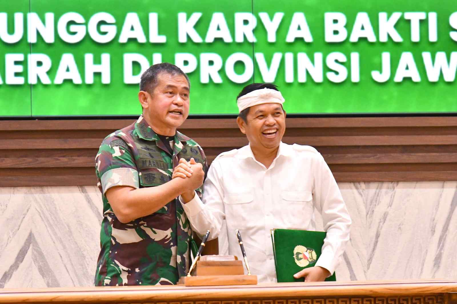 Pemdaprov–TNI AD Tandatangani Kerja Sama Manunggal Karya Bakti