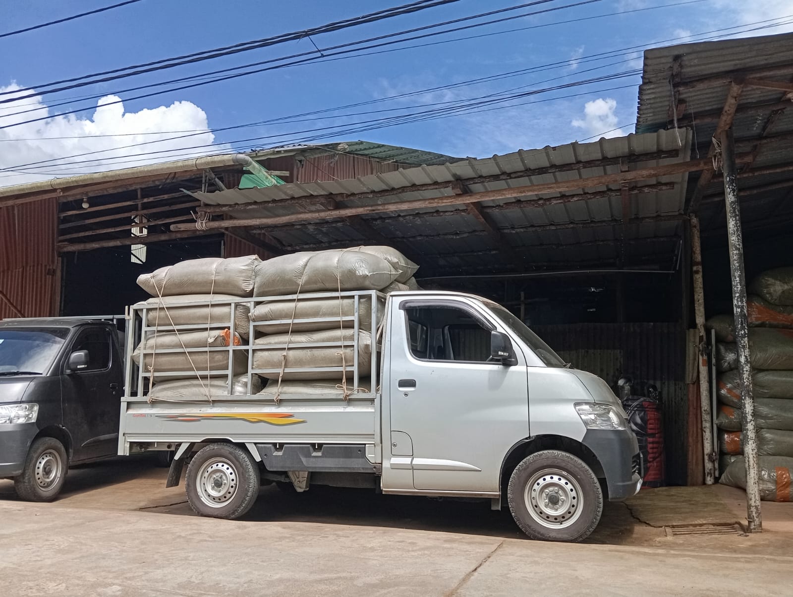 Tempat Mesin Penggilingan Daun Kratom, Membuat Resah Warga Dan di Duga Mencemari Udara