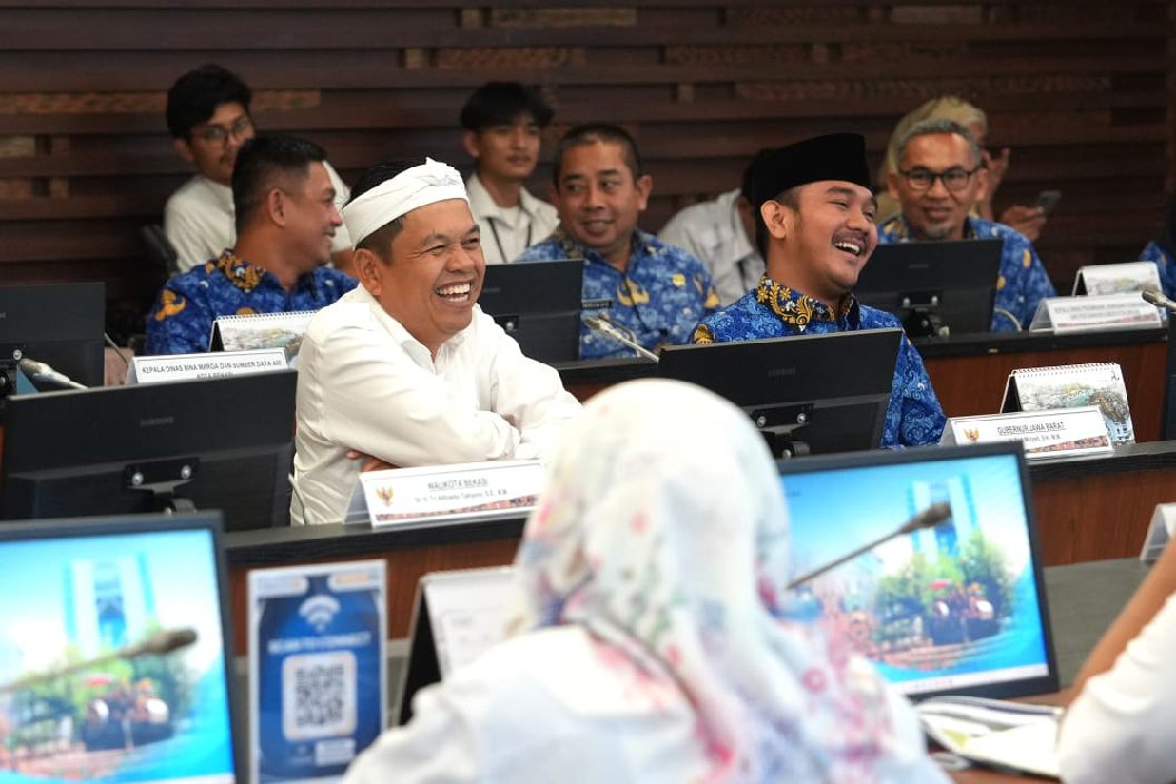 Pesan Gubernur Dedi Mulyadi kepada Camat dan Lurah untuk Mitigasi Banjir di Jabar