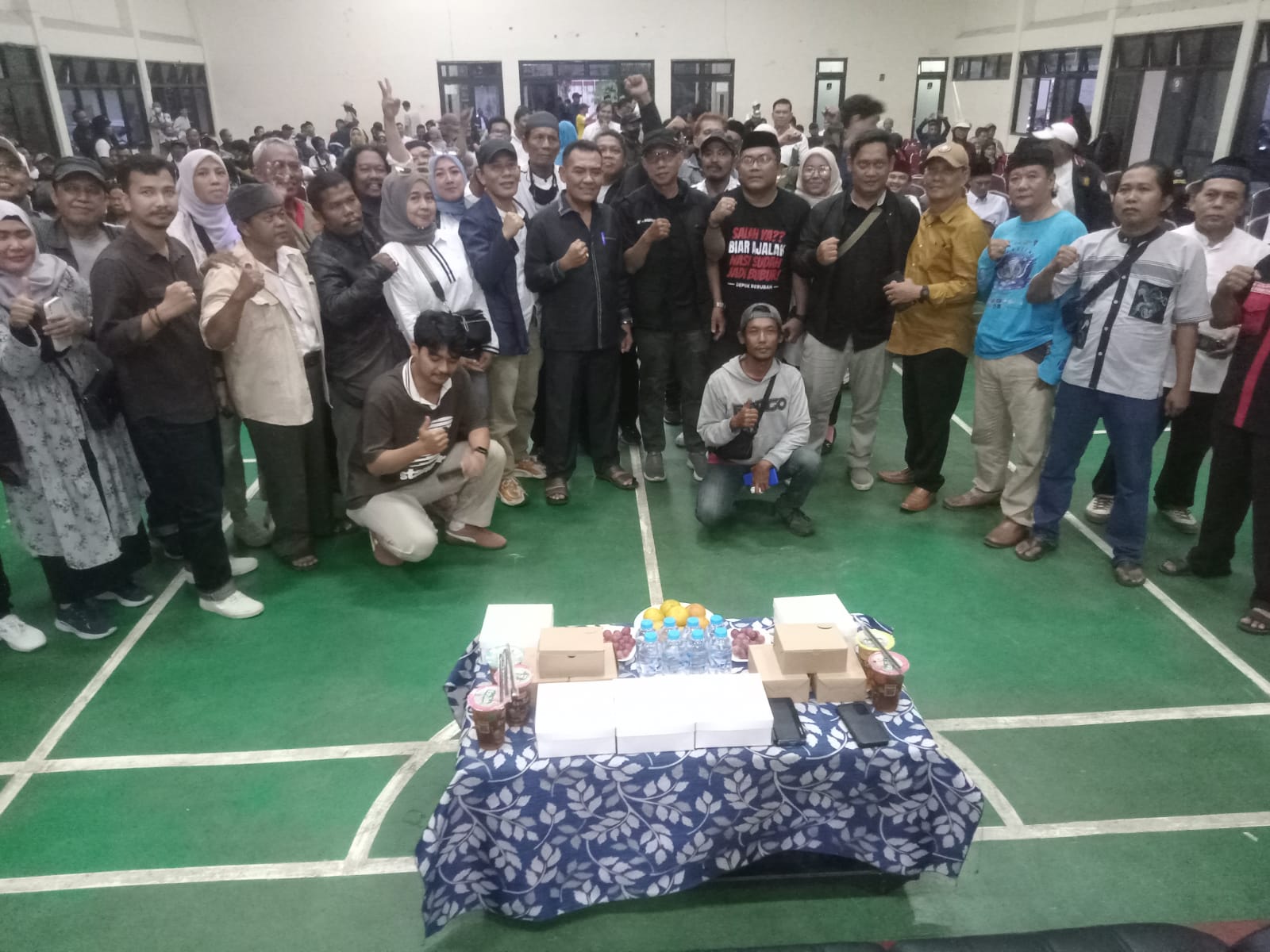 Wow…Kejutan Ramadhan, H. Turiman Anggota DPRD Depok Kumpulin Wartawan, LSM dan Aktifis se-Kota Depok