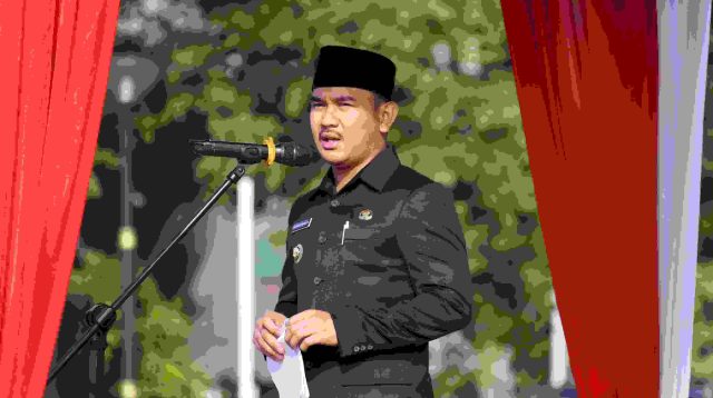 Bupati Bekasi Ade Kuswara Lantik 9.051 PPPK dan Tegaskan Komitmen Profesionalisme ASN