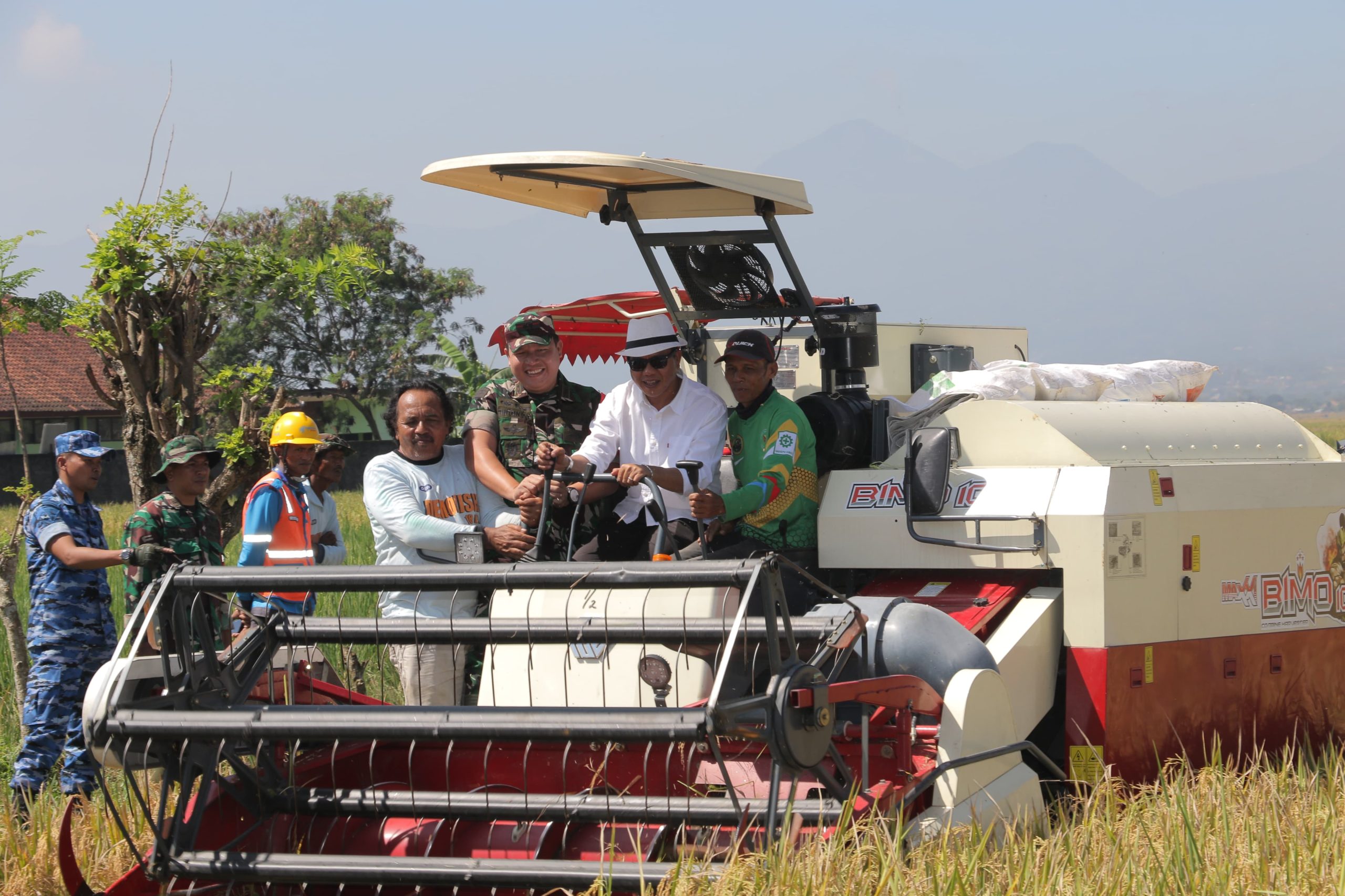 Bersama Forkopimda, Bupati Kang DS Bertekad Terus Tingkatkan Inovasi Pertanian