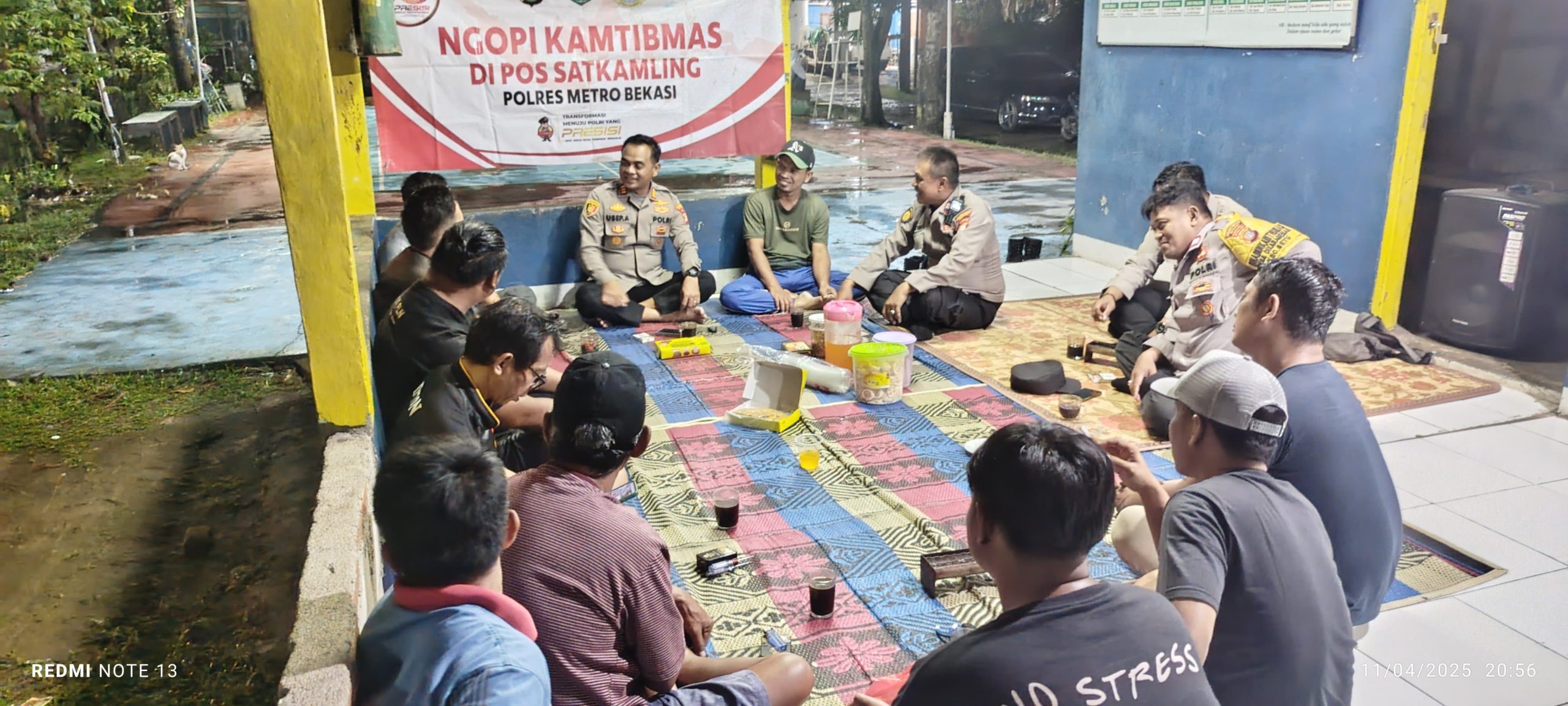 Sambangi Pos Satkamling, Kapolsek Setu Lakukan Ngopi Kamtibmas dengan Warga