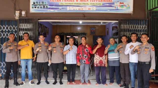 Kapolres Melawi Silaturahmi Bersama Perangkat Desa Batu Nanta